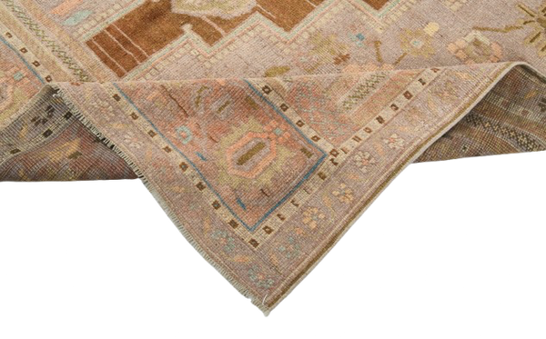 Vintage Area Rug 4.9 x 10.5